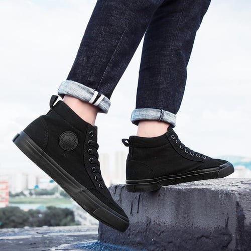 Young men's casual shoes 2025