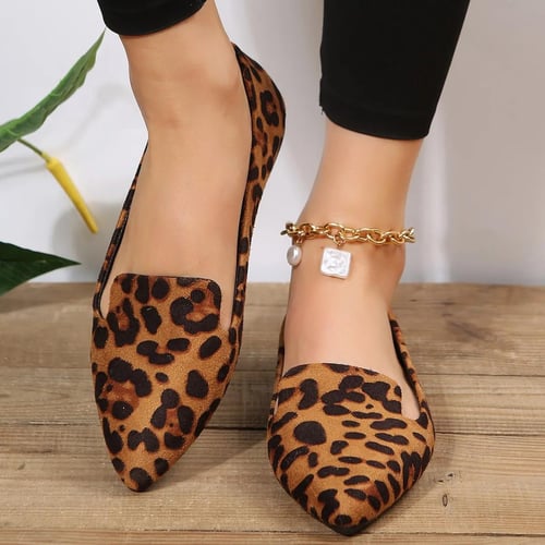 Leopard pointed loafers top