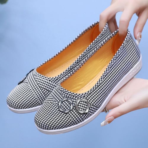 Old lady pumps clearance
