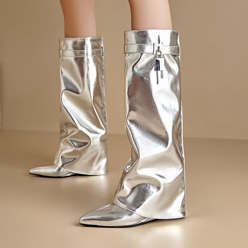 Slope heel boots store
