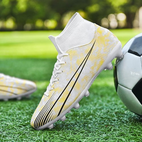 Men s Professional Football Shoes Lightweight Breathable Soccer