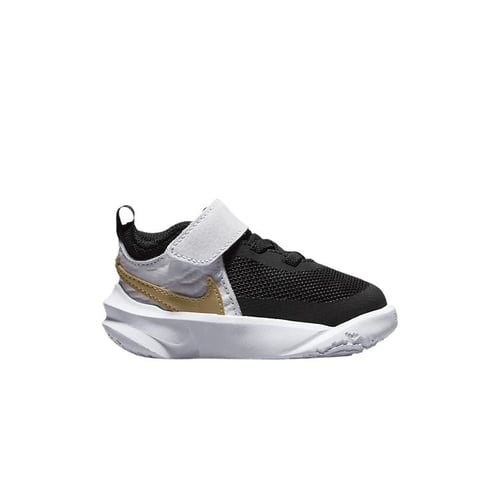 Nike team hustle d8 gold on sale